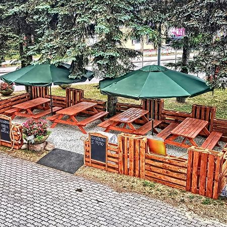 "Aleksandrowka" Restauracja I Noclegi Horyniec 외부 사진