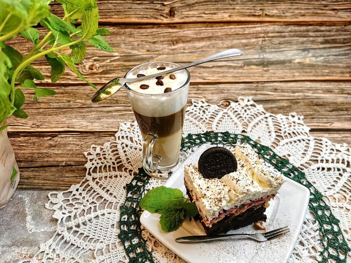 "Aleksandrowka" Restauracja I Noclegi Horyniec 외부 사진
